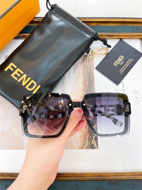 Fendi sunglass-407